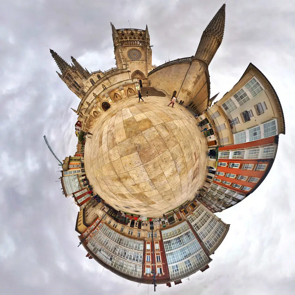 Catedral de Burgos – Tiny Planet